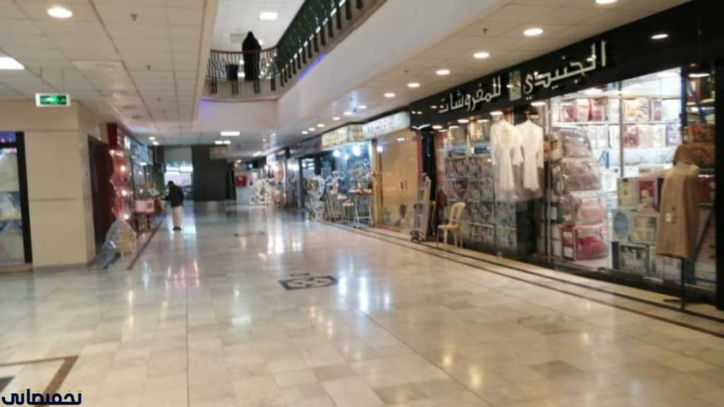 سوق حجاب في حي النسيم